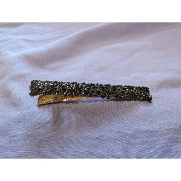 Sparkling Rhinestone Hair Clip With Gold-Tone Alligator Grip - Picture 1 of 4